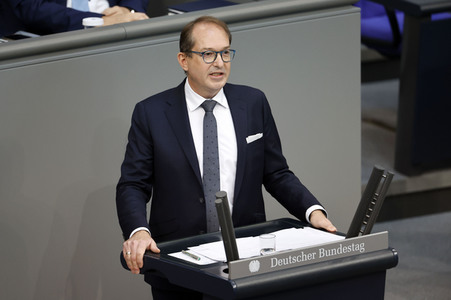 63. Sitzung des Deutschen Bundestages in Berlin