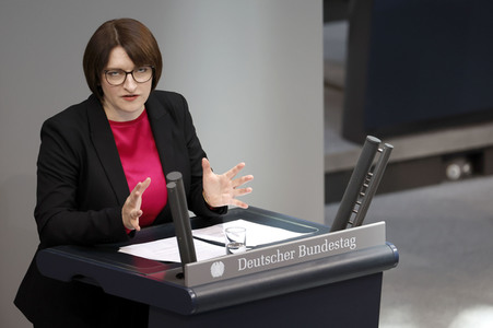 63. Sitzung des Deutschen Bundestages in Berlin