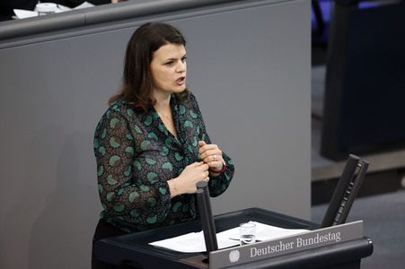 63. Sitzung des Deutschen Bundestages in Berlin