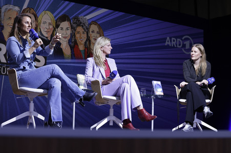 Maja Göpel und Theresia Enzensberger auf der Frankfurter Buchmesse 2022