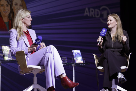 Maja Göpel und Theresia Enzensberger auf der Frankfurter Buchmesse 2022