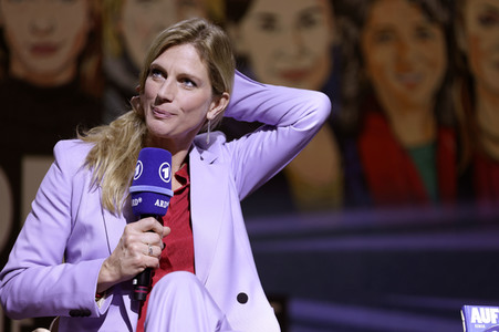 Maja Göpel und Theresia Enzensberger auf der Frankfurter Buchmesse 2022