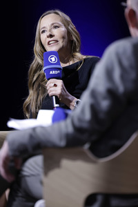 Andrea Wulf und Denis Scheck auf der Frankfurter Buchmesse 2022