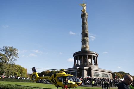 Großdemonstration für Solidarität mit den Demonstranten im Iran in Berlin
