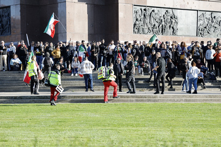 Großdemonstration für Solidarität mit den Demonstranten im Iran in Berlin