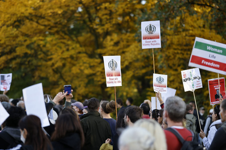 Großdemonstration für Solidarität mit den Demonstranten im Iran in Berlin