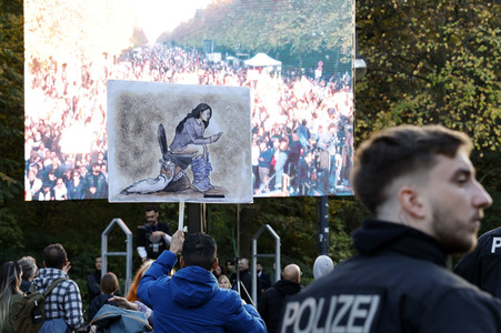 Großdemonstration für Solidarität mit den Demonstranten im Iran in Berlin