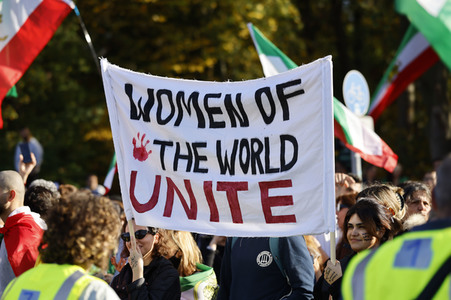Großdemonstration für Solidarität mit den Demonstranten im Iran in Berlin
