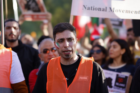 Großdemonstration für Solidarität mit den Demonstranten im Iran in Berlin