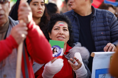 Großdemonstration für Solidarität mit den Demonstranten im Iran in Berlin