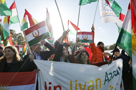 Großdemonstration für Solidarität mit den Demonstranten im Iran in Berlin