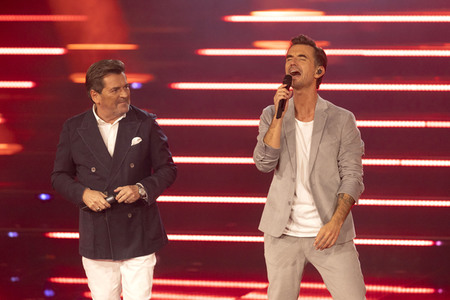 TV-Show 'Das große Schlagerjubiläum 2022 - Auf die nächsten 100!' in Leipzig