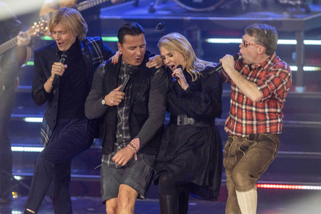 TV-Show 'Das große Schlagerjubiläum 2022 - Auf die nächsten 100!' in Leipzig