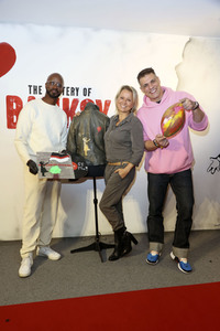 Charity Event in der Banksy Ausstellung in Hamburg