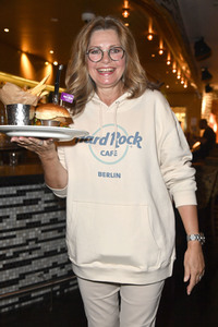 Pinktober Charity-Aktion in Berlin