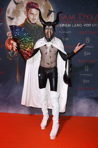 Sam Dylan's 'Sweet House of Horror' Promi-Halloween Party in Köln