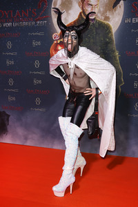 Sam Dylan's 'Sweet House of Horror' Promi-Halloween Party in Köln