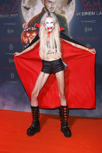 Sam Dylan's 'Sweet House of Horror' Promi-Halloween Party in Köln