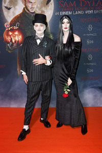 Sam Dylan's 'Sweet House of Horror' Promi-Halloween Party in Köln