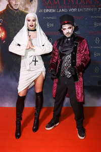 Sam Dylan's 'Sweet House of Horror' Promi-Halloween Party in Köln