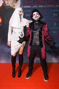 Sam Dylan's 'Sweet House of Horror' Promi-Halloween Party in Köln