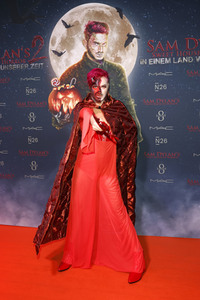 Sam Dylan's 'Sweet House of Horror' Promi-Halloween Party in Köln