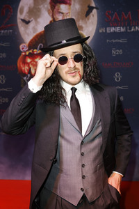 Sam Dylan's 'Sweet House of Horror' Promi-Halloween Party in Köln