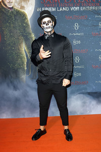 Sam Dylan's 'Sweet House of Horror' Promi-Halloween Party in Köln
