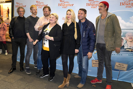 Filmpreview 'Wer gräbt den Bestatter ein?' in München