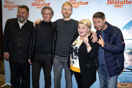 Filmpreview 'Wer gräbt den Bestatter ein?' in München