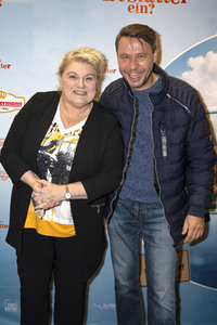 Filmpreview 'Wer gräbt den Bestatter ein?' in München