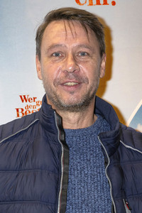 Filmpreview 'Wer gräbt den Bestatter ein?' in München