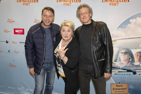 Filmpreview 'Wer gräbt den Bestatter ein?' in München