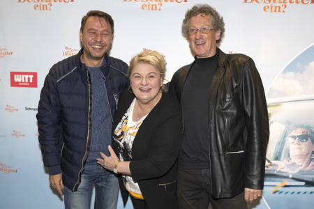 Filmpreview 'Wer gräbt den Bestatter ein?' in München