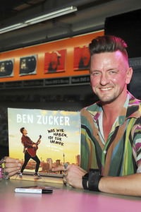 Autogrammstunde mit Ben Zucker in Hamburg