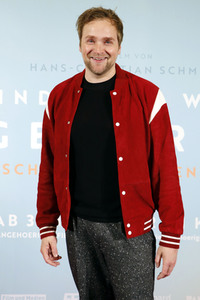 Filmpremiere 'Wir sind dann wohl die Angehörigen' in Berlin