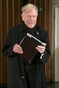 Filmpremiere 'Wir sind dann wohl die Angehörigen' in Berlin