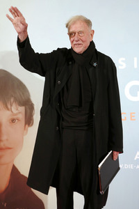 Filmpremiere 'Wir sind dann wohl die Angehörigen' in Berlin