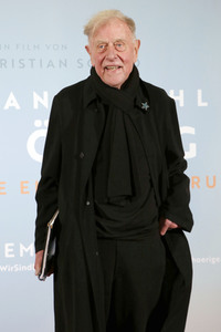 Filmpremiere 'Wir sind dann wohl die Angehörigen' in Berlin