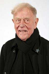 Filmpremiere 'Wir sind dann wohl die Angehörigen' in Berlin