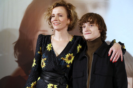 Filmpremiere 'Wir sind dann wohl die Angehörigen' in Berlin