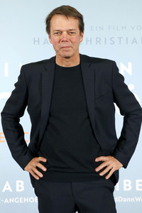 Filmpremiere 'Wir sind dann wohl die Angehörigen' in Berlin