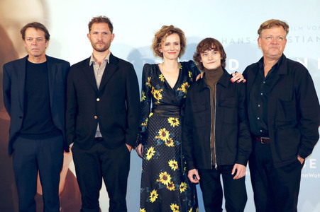 Filmpremiere 'Wir sind dann wohl die Angehörigen' in Berlin