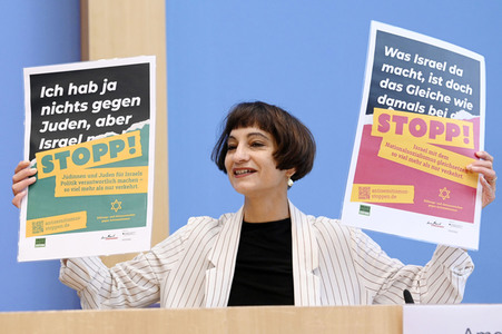 Bundespressekonferenz Antisemitismus stoppen in Berlin