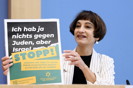 Bundespressekonferenz Antisemitismus stoppen in Berlin