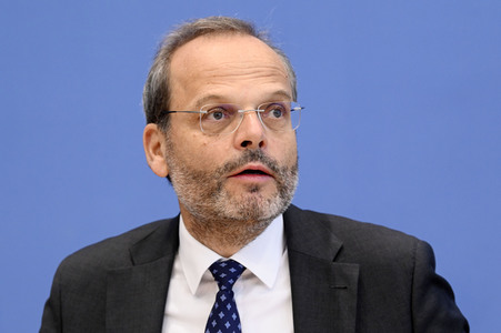 Bundespressekonferenz Antisemitismus stoppen in Berlin