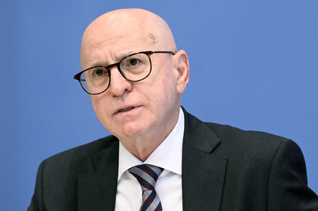 Bundespressekonferenz Antisemitismus stoppen in Berlin