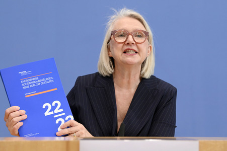 Bundespressekonferenz Vorstellung des Jahresgutachtens 2022/23 in Berlin