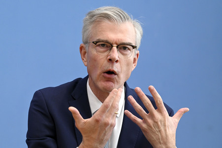 Bundespressekonferenz Vorstellung des Jahresgutachtens 2022/23 in Berlin