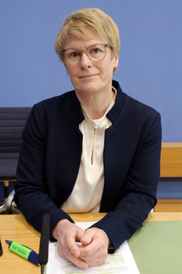 Bundespressekonferenz Vorstellung des Jahresgutachtens 2022/23 in Berlin